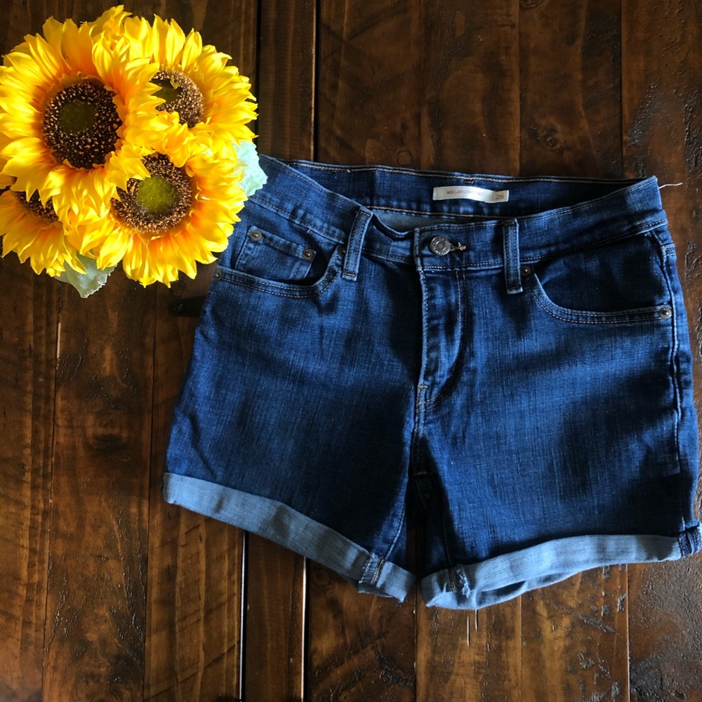 Levi’s Mid Length Shorts